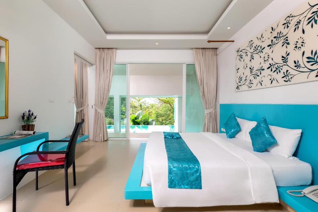 Amala Grand Bleu Resort Hilltops - SHA - View 2