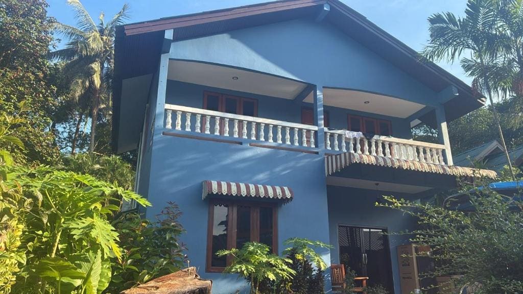 Anawin Bungalows - Main view