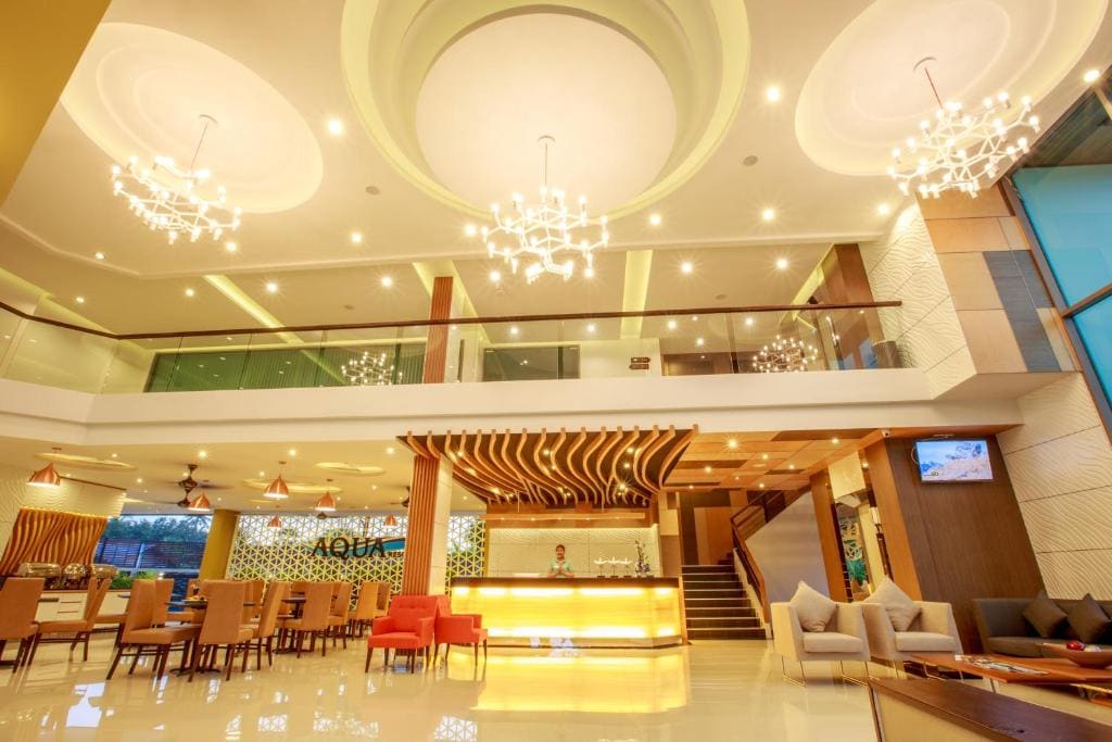 Aqua Resort Phuket - Near Beach and Chalong Pier - View 3