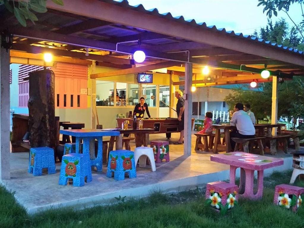 AtMyHomeStay Bangsaphan - View 5