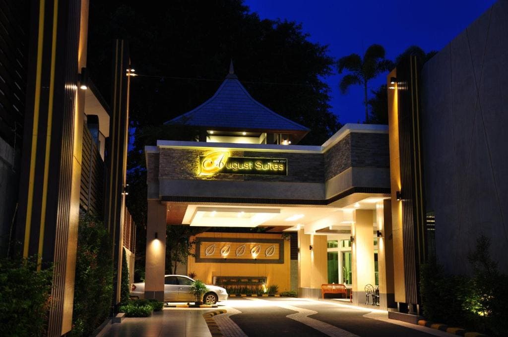 August Suites - Main view
