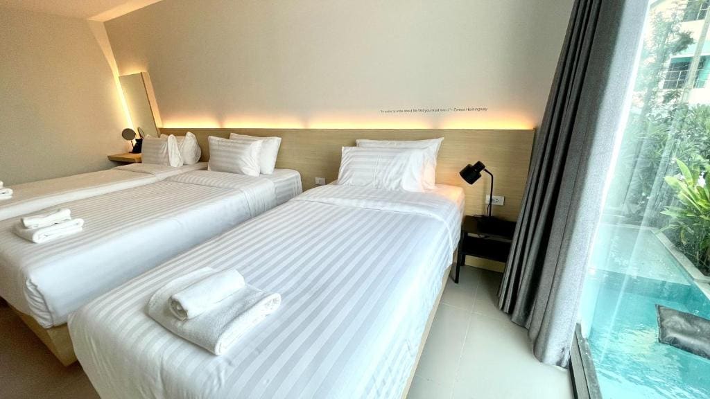 BOOK Design Hotel - View 2