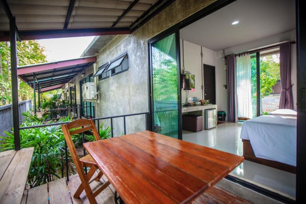BR2 House Resort - View 4