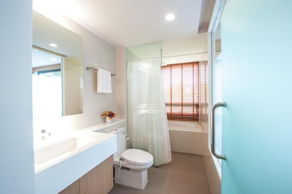 Burgundy Residence 304 - View 7
