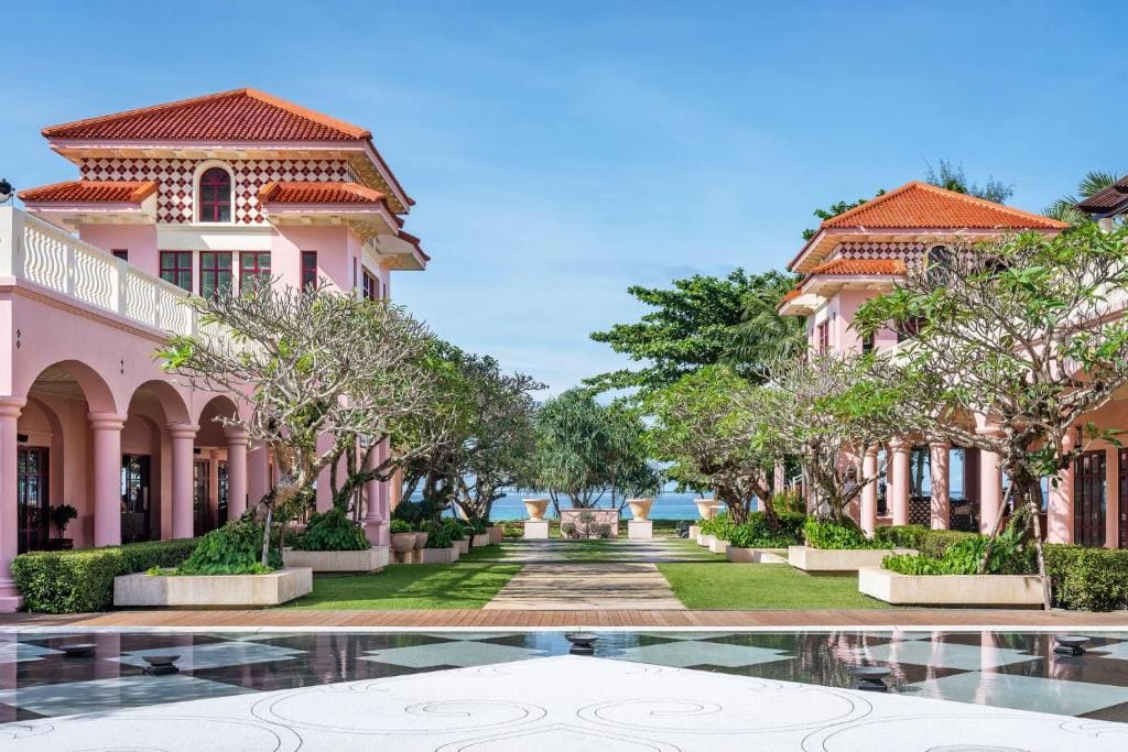 Centara Grand Beach Resort Phuket - Main view