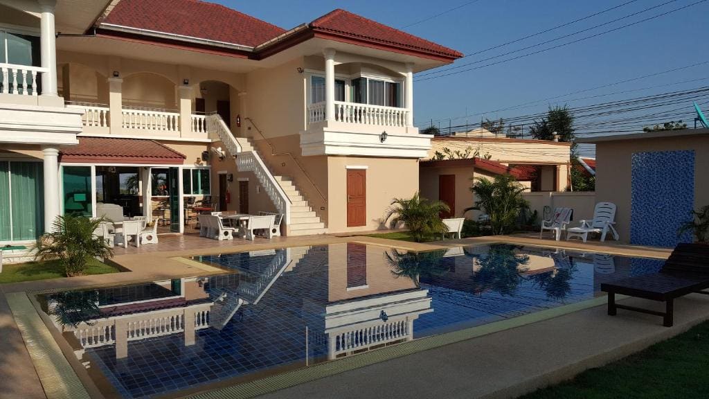 East Shore Pattaya Resort - View 5