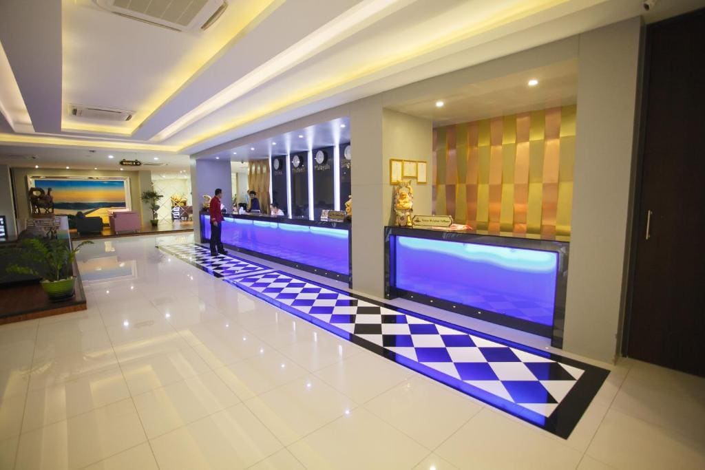 Grand Pink Hotel Hatyai - Main view
