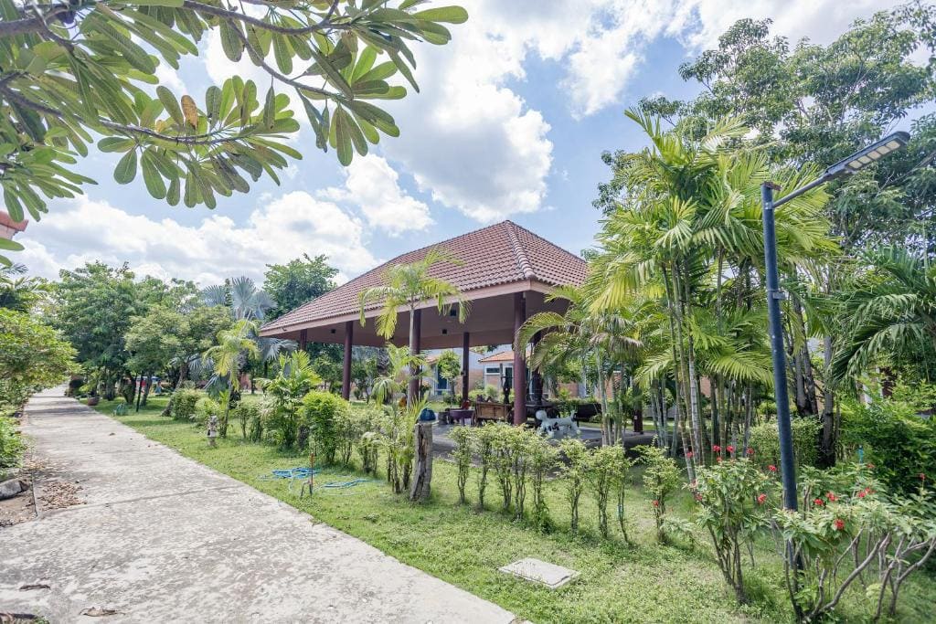 Busaya Resort & Cuisine - View 6