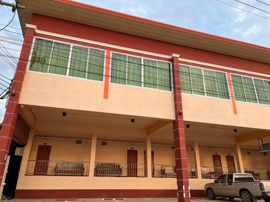 Khong Chiam 2 Hotel - Main view