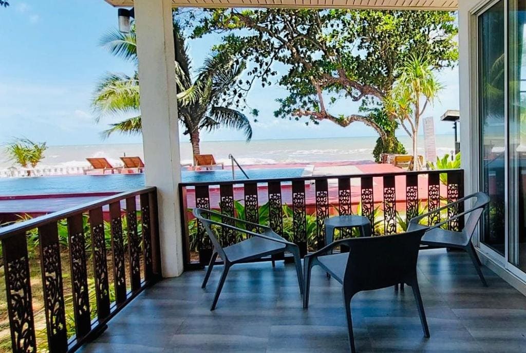 Horizon Beach Resort Koh Jum - View 3
