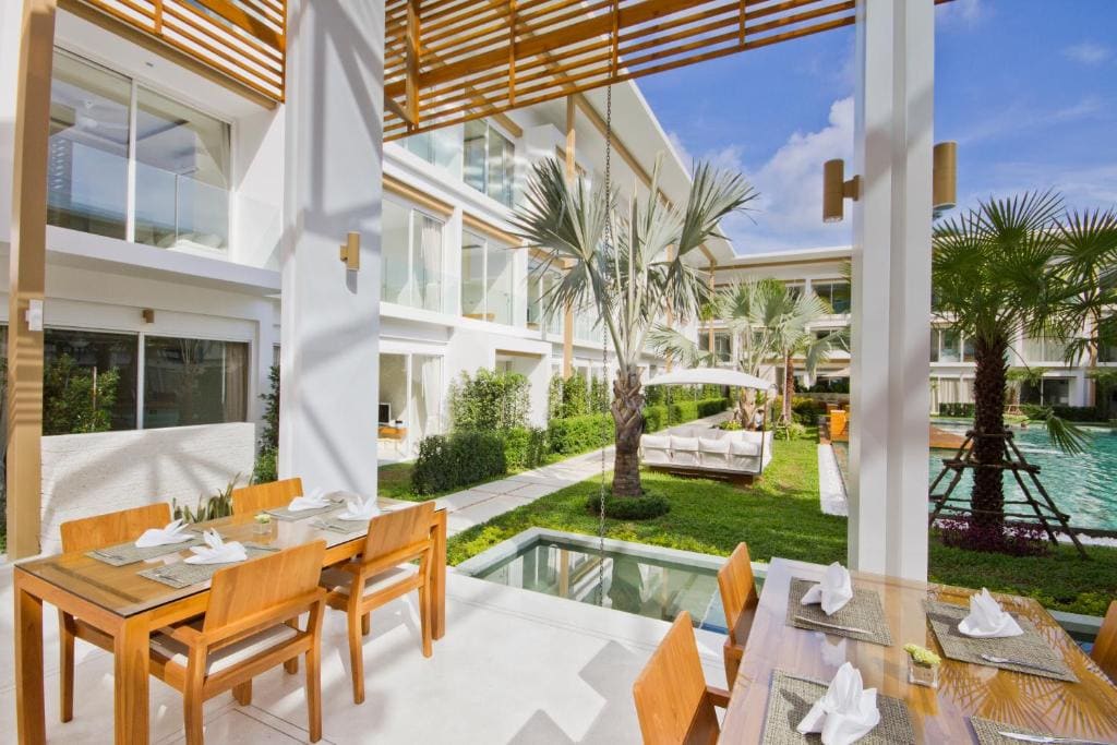 Chi Samui Resort - Main view