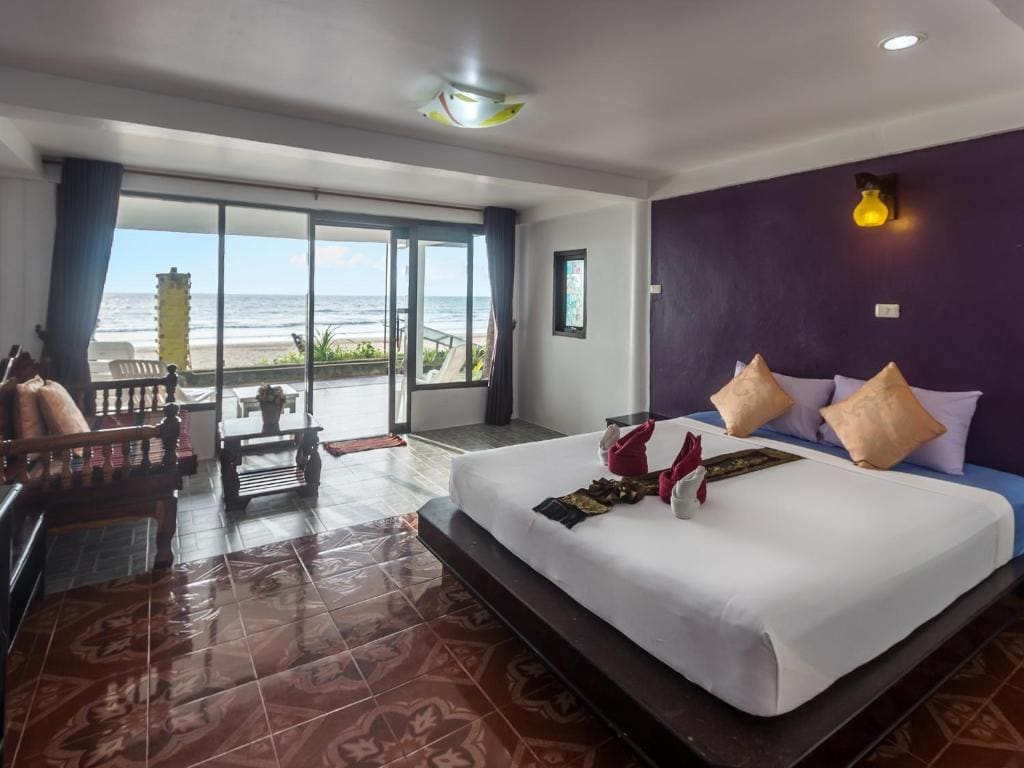 Lanta Garden Home - View 2