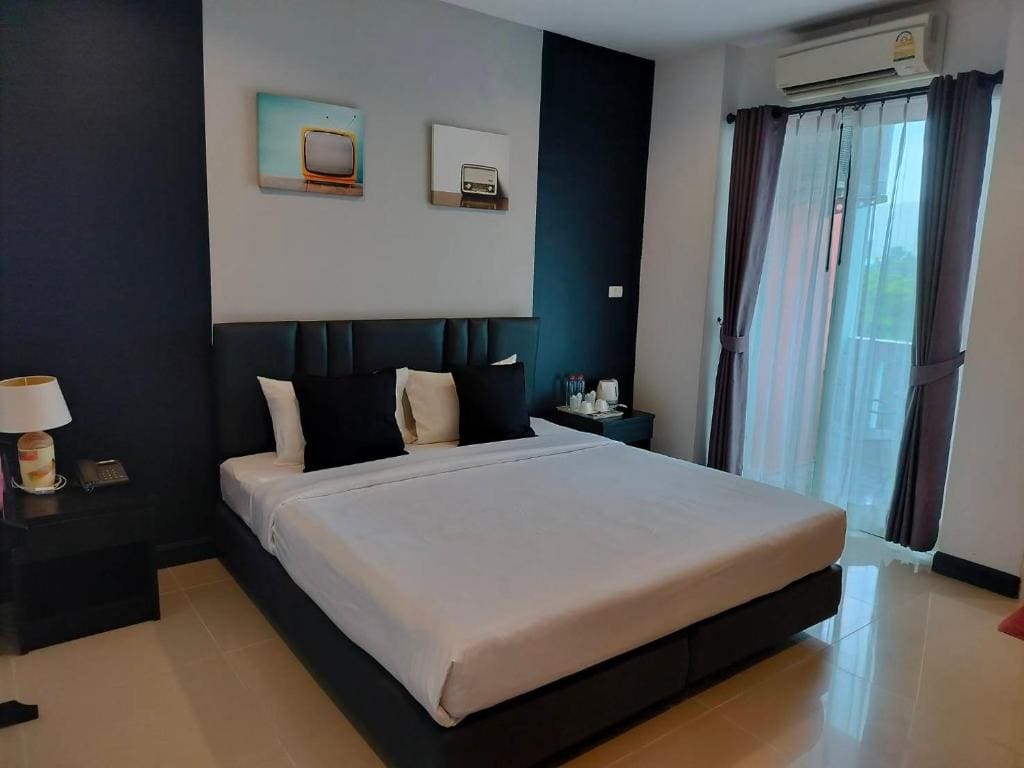 May House Karon Beach - View 6