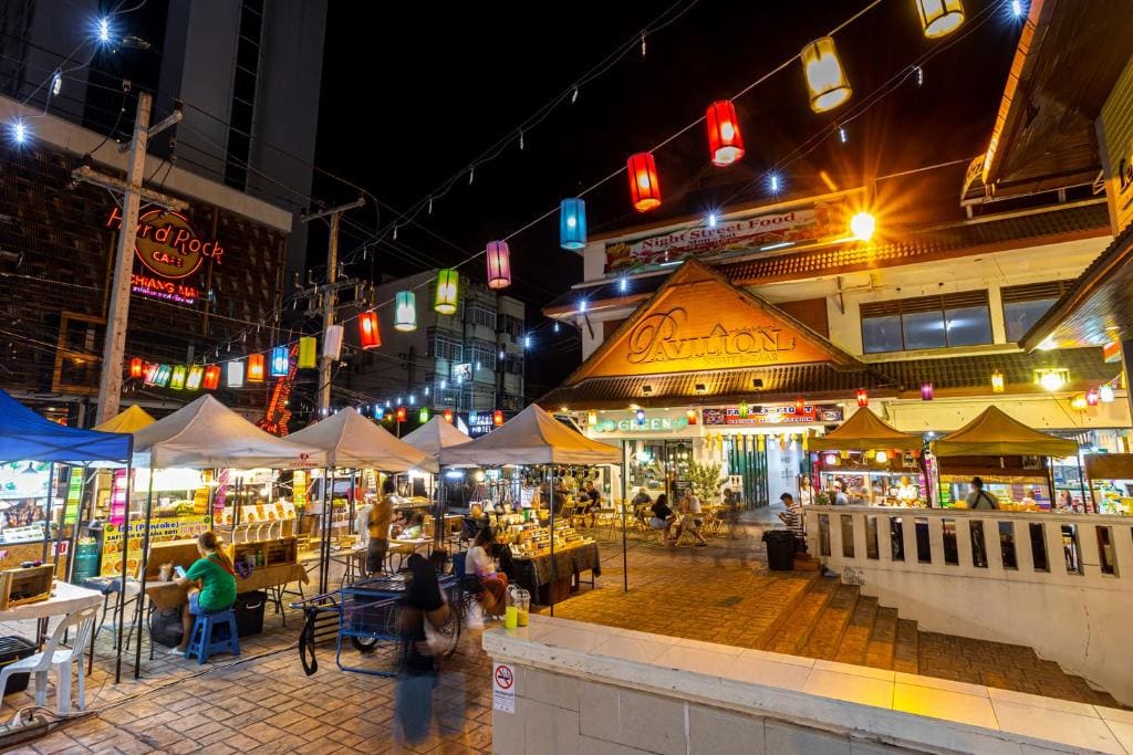 L MINITEL at Night Bazaar Chiangmai - Main view