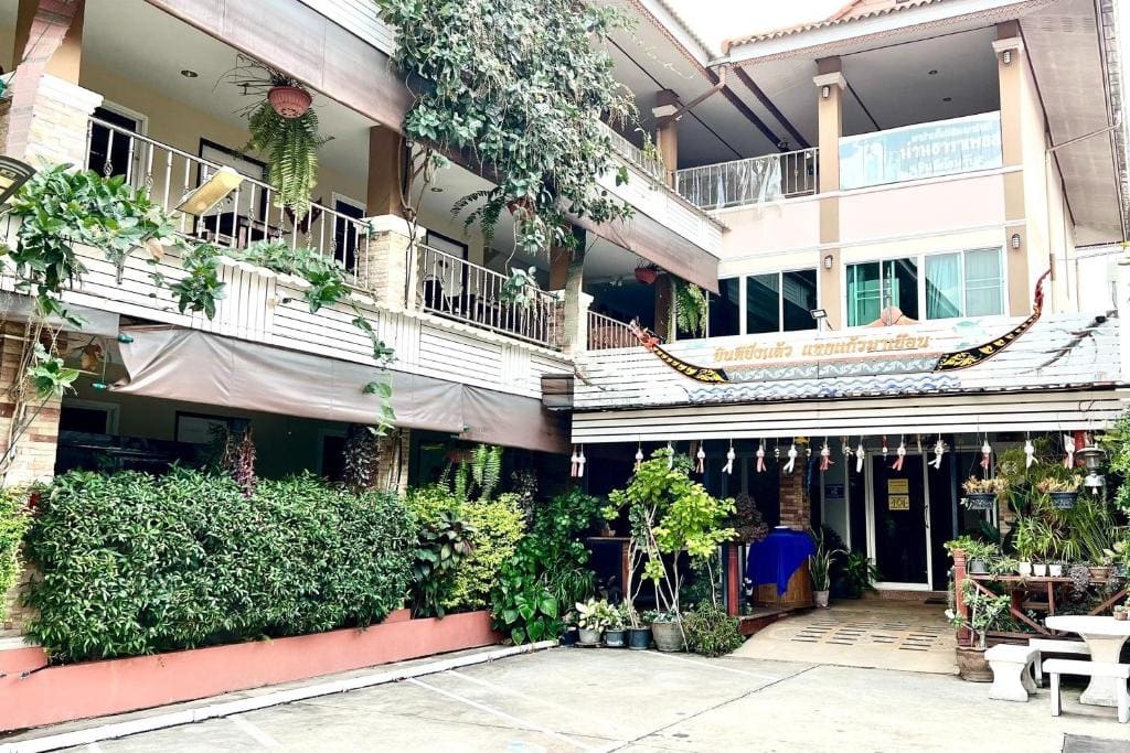 Nan Thara Place - Main view