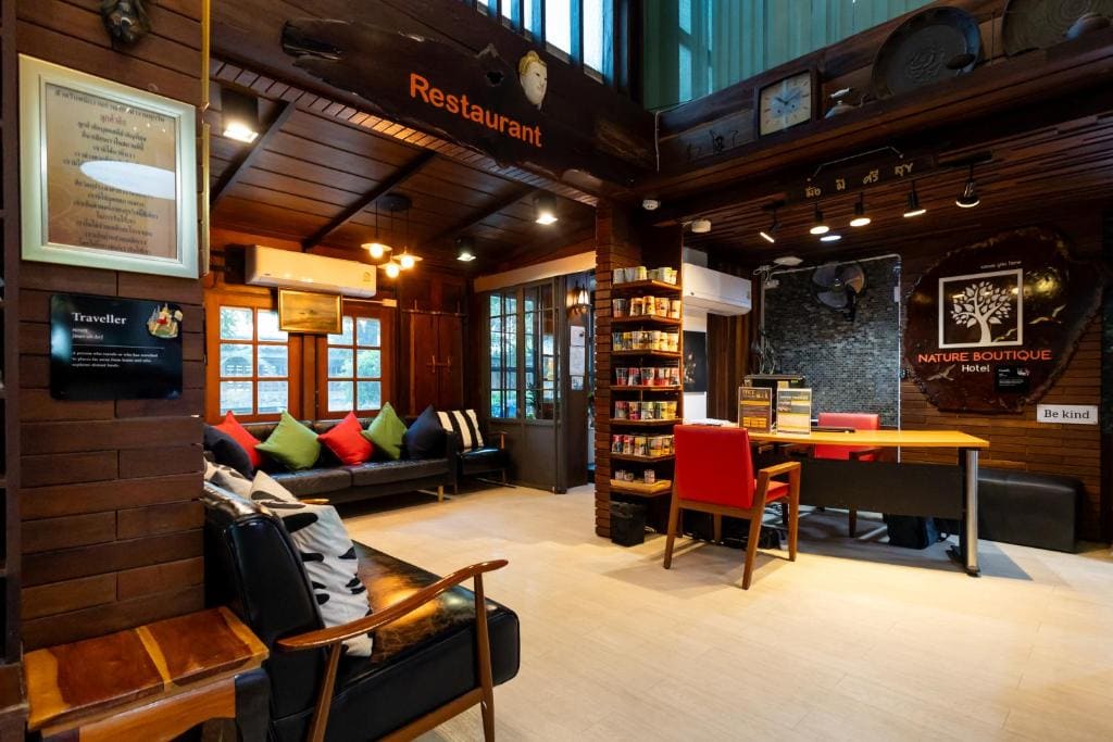 Nature Boutique Hotel Ratchayothin - View 3