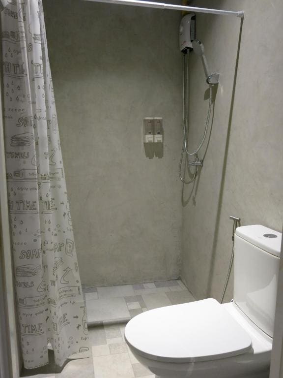 Niece Hostel Phuket - Bangtao Beach - View 7