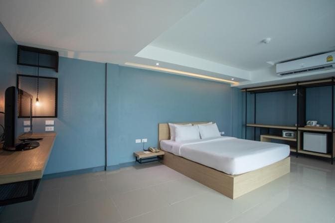 Nora LakeView - View 7