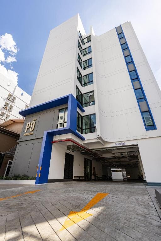P9 Ratchada Hotel - Main view