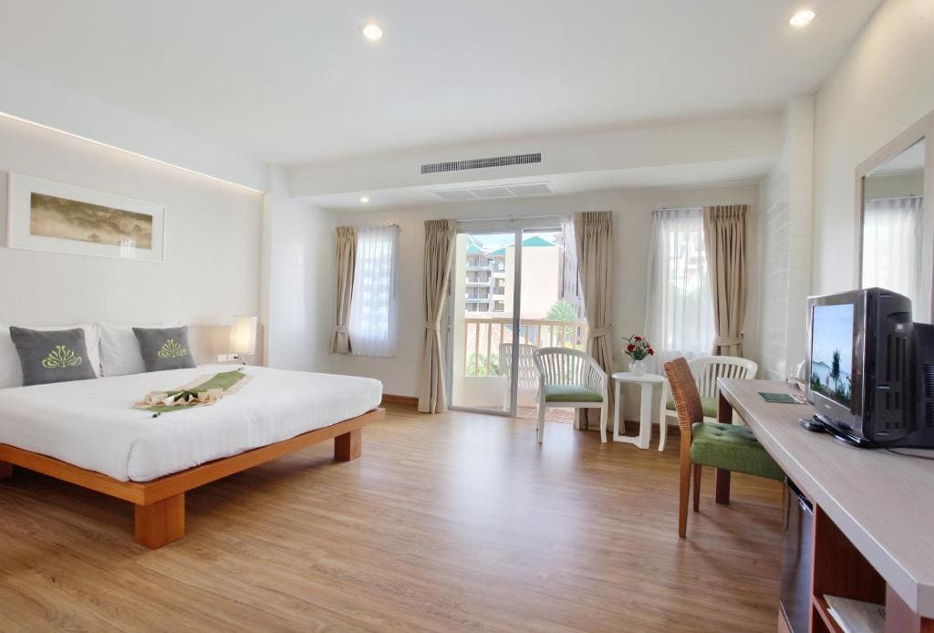 Palmyra Patong Resort Phuket - SHA Extra Plus - View 6