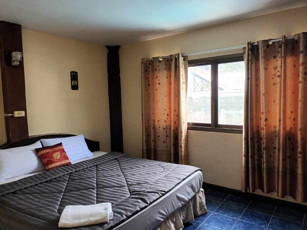 Patong Rose Guest House 50m to Beach - View 4
