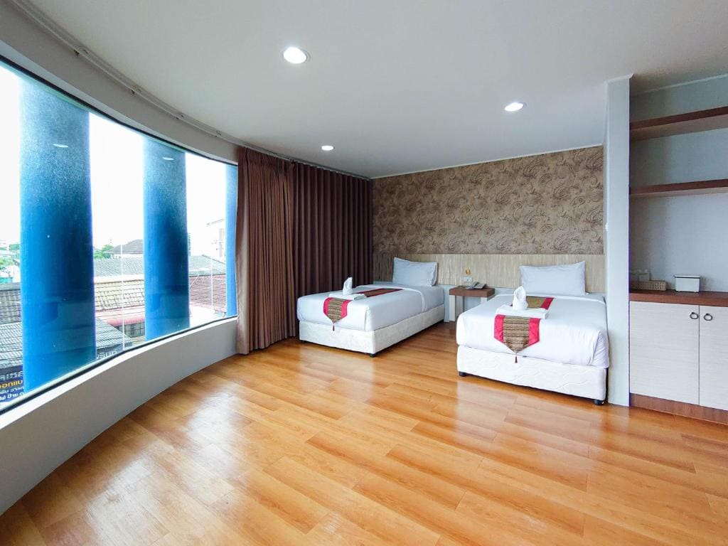 Perfectroom Mansion - View 5