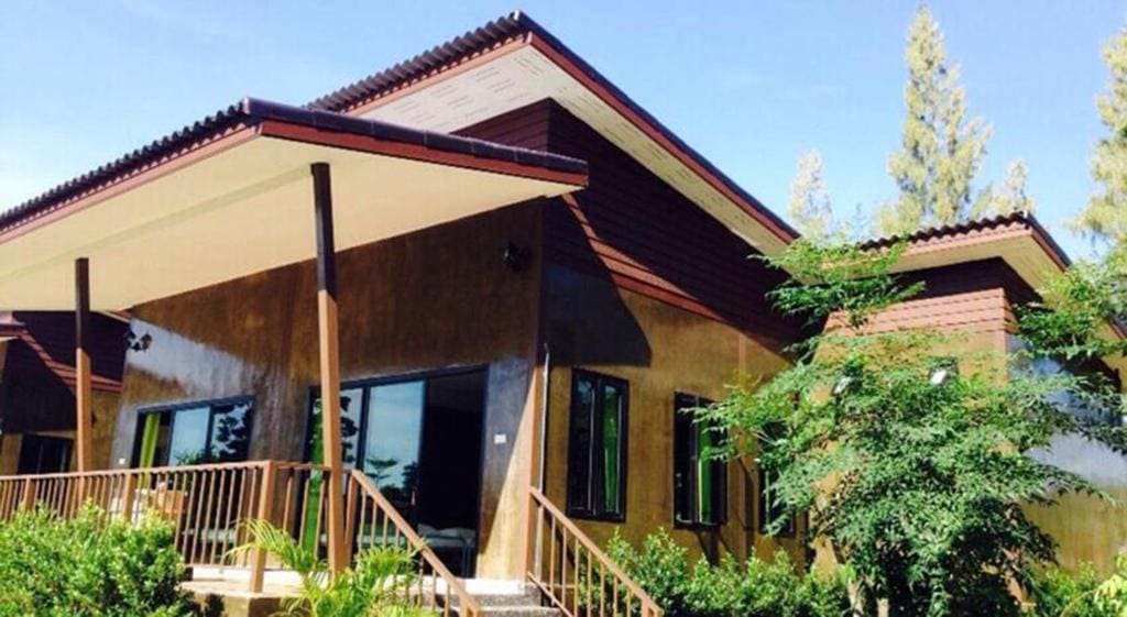 Pranburi Cabana Resort - Main view