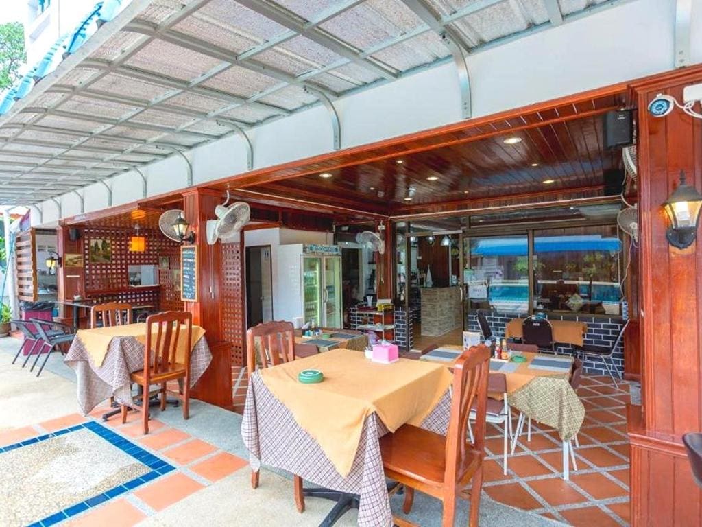 Rabbit Mansion Patong Hotel - View 5