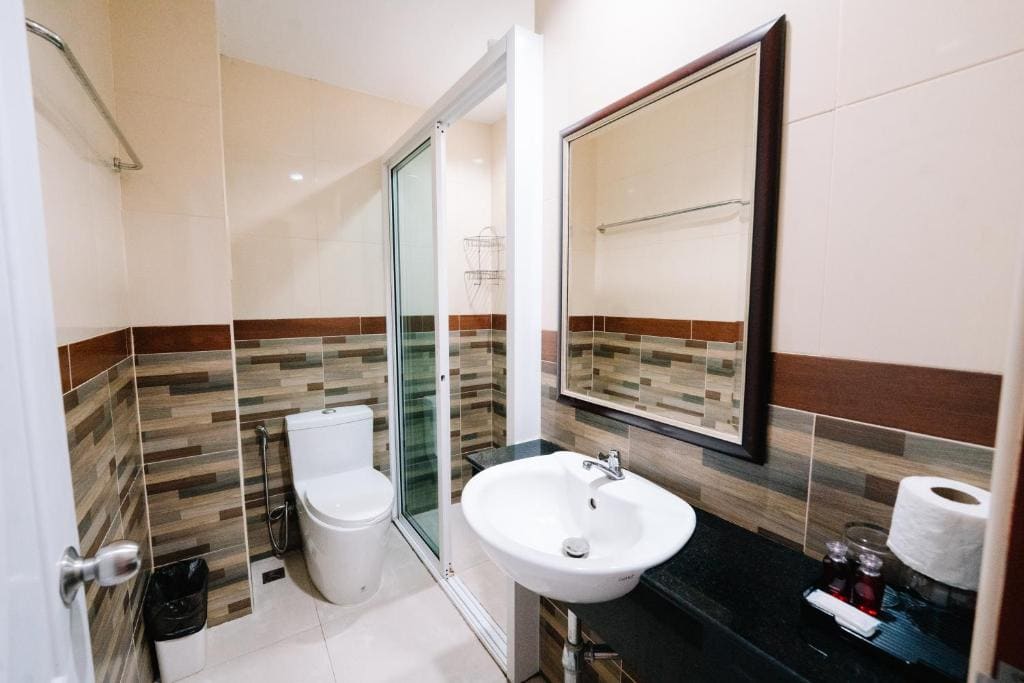 REGENTA CENTRAL RESIDENCY - View 7