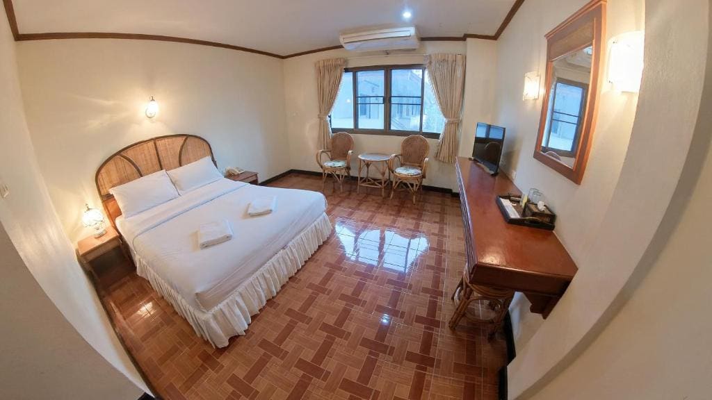 Roongruang Hotel - View 2