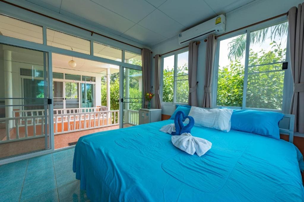Sabai Beach Resort — Vue 2