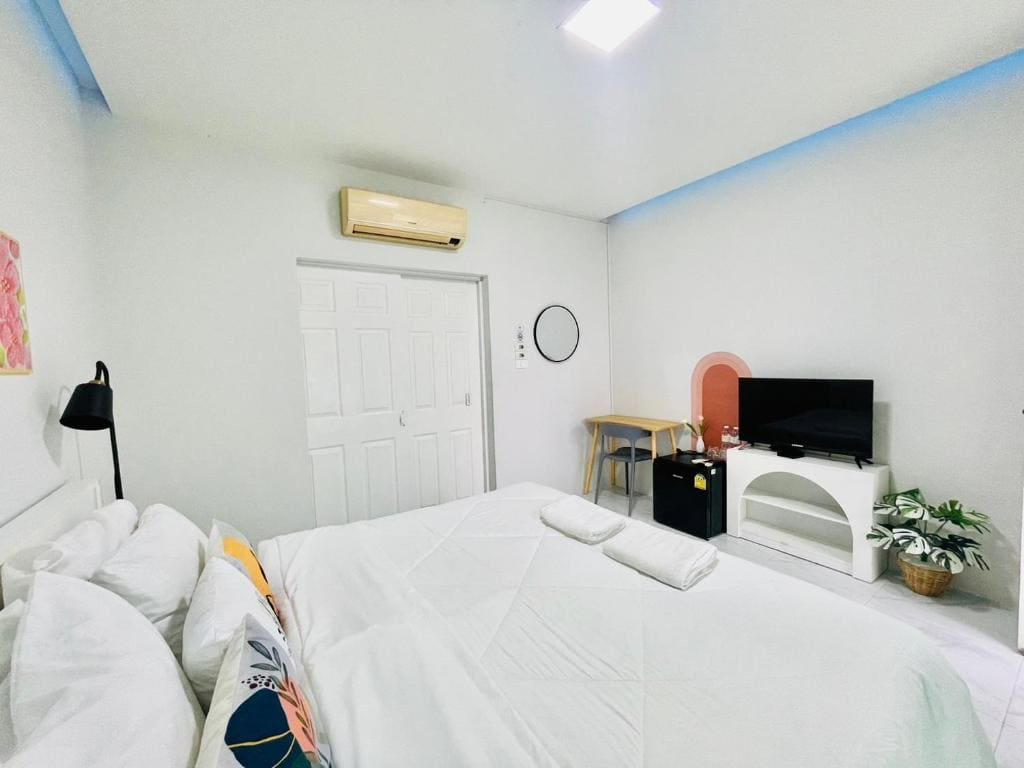 Sky View Home and Hostel Chiangmai - View 4