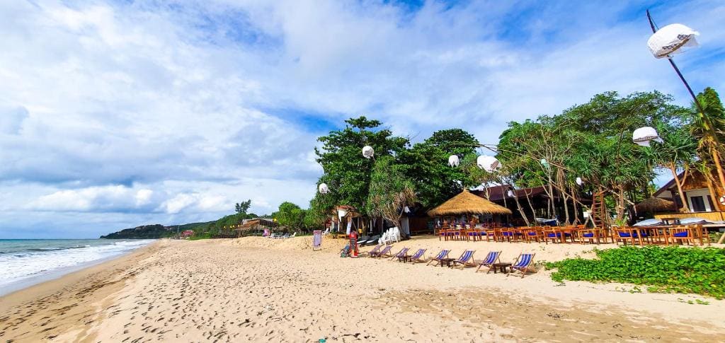 New Harrys Sunset Resort - Klong Nin Beach - Main view