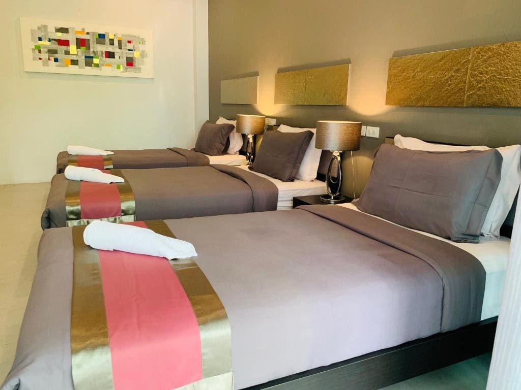 The Palm Residence - View 6