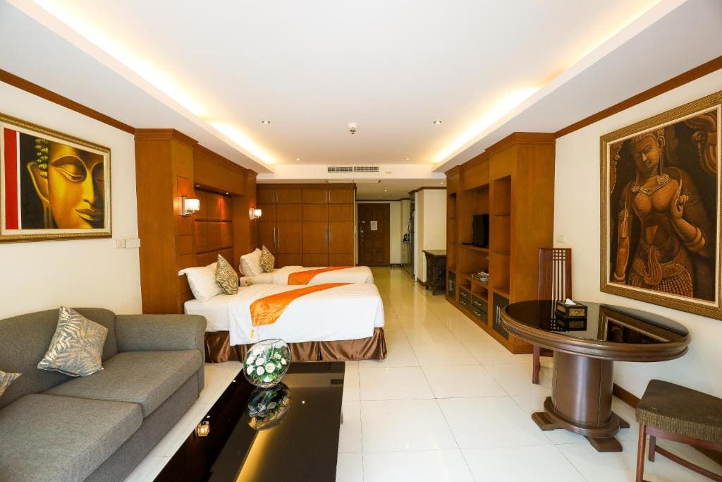 Tara Court Hotel - View 2