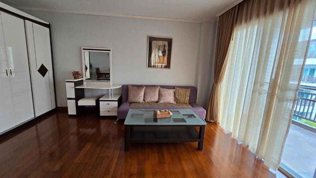 The Beach Palace - View 2