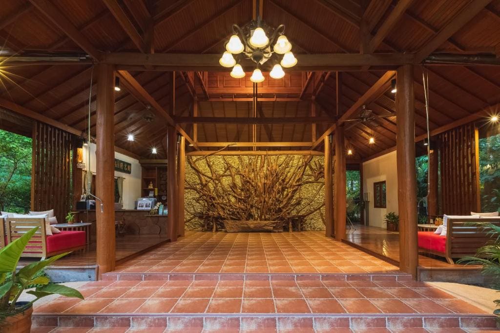 Vanasin Residence - View 6
