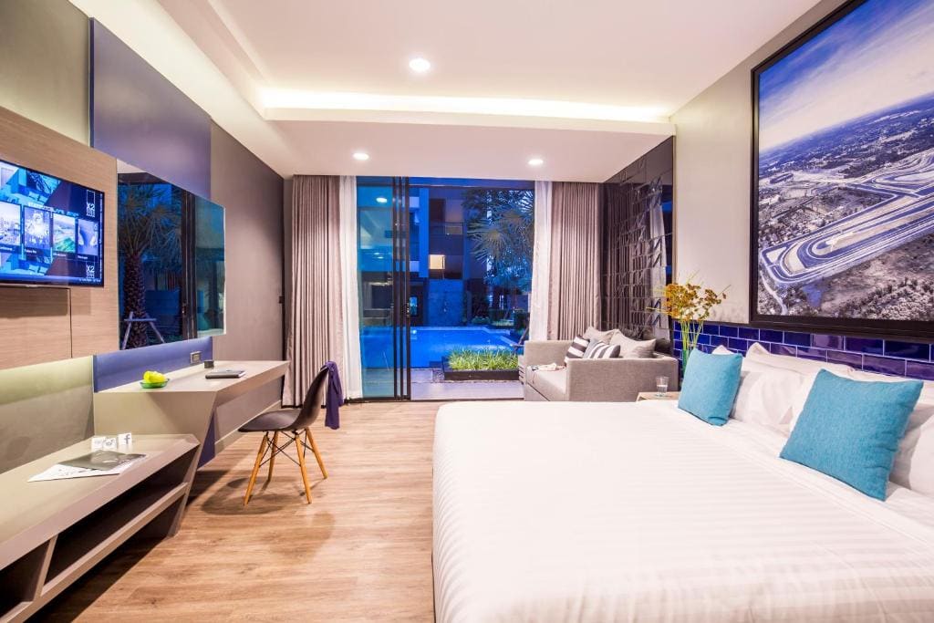 The Crystal Hotel Buriram - formerly X2 Vibe Buriram - View 2