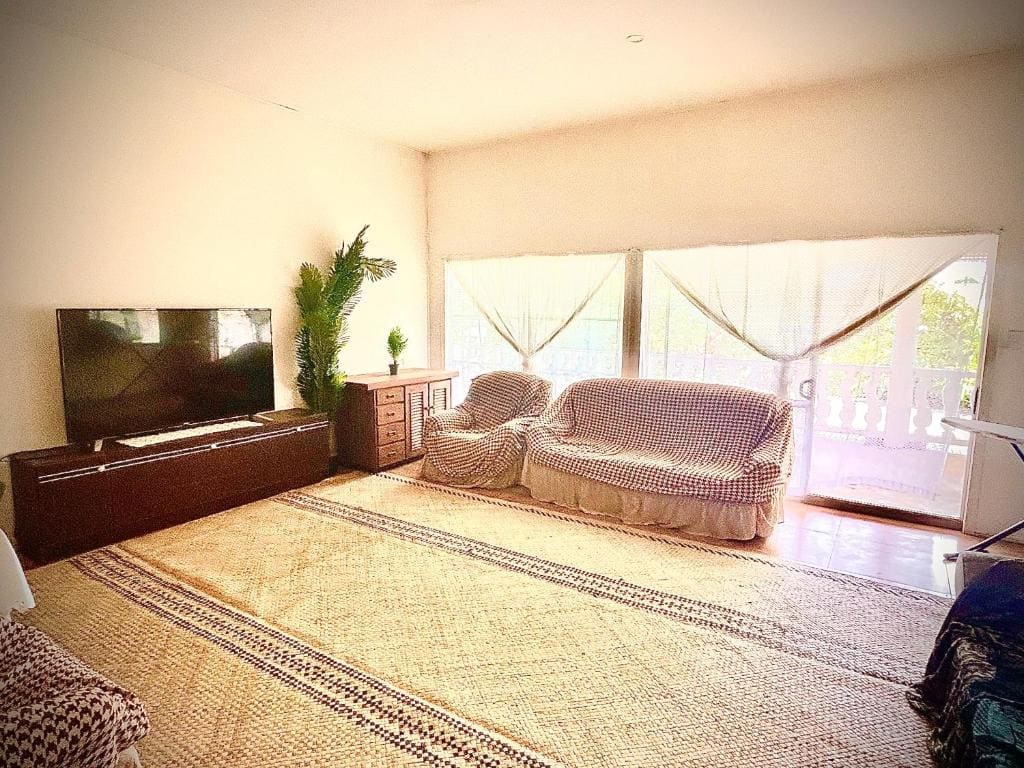 Feiloakimisi Retreat King Ensuite Private Veranda - View 5