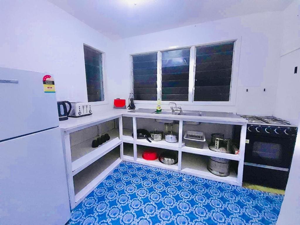 Private Twin Room - Horizon Tonga Cottage shared facilities - View 2