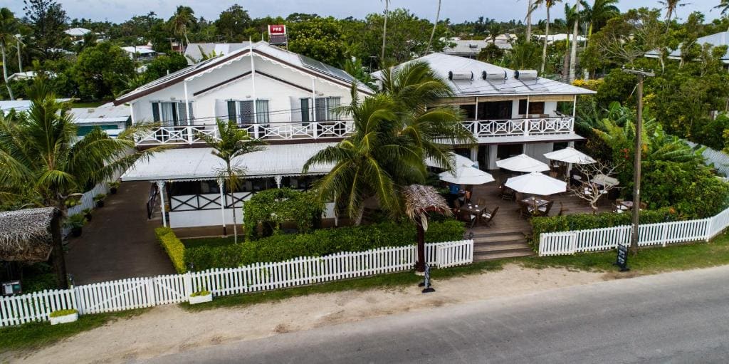 Seaview Lodge and Restaurant - Main view