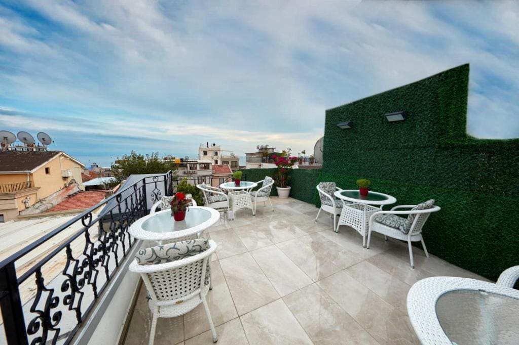 Albinas Hotel Old City - View 4