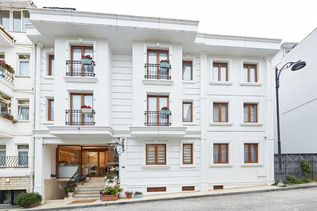Albinas Hotel Old City - Main view