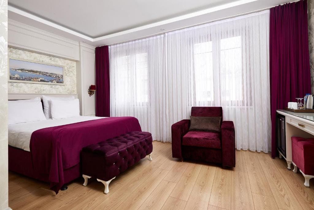 Albinas Hotel Old City - View 2