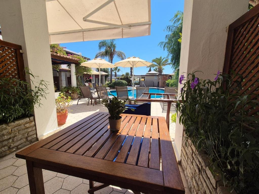 UzHan Beach Hotel - View 4
