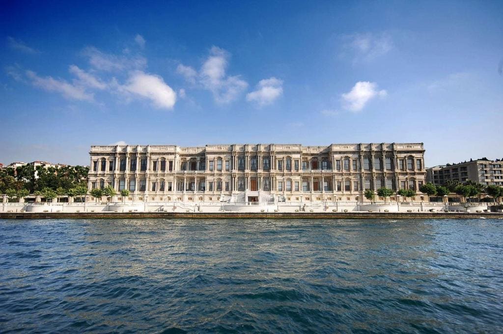 Çırağan Palace Kempinski Istanbul - Main view