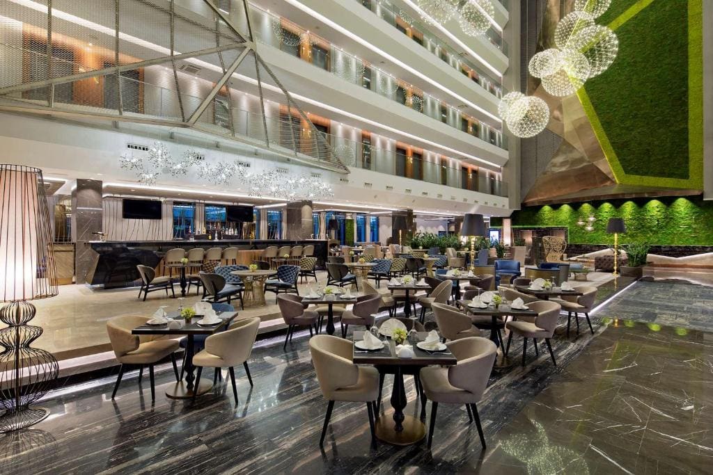 DoubleTree by Hilton Istanbul - Piyalepasa - View 3