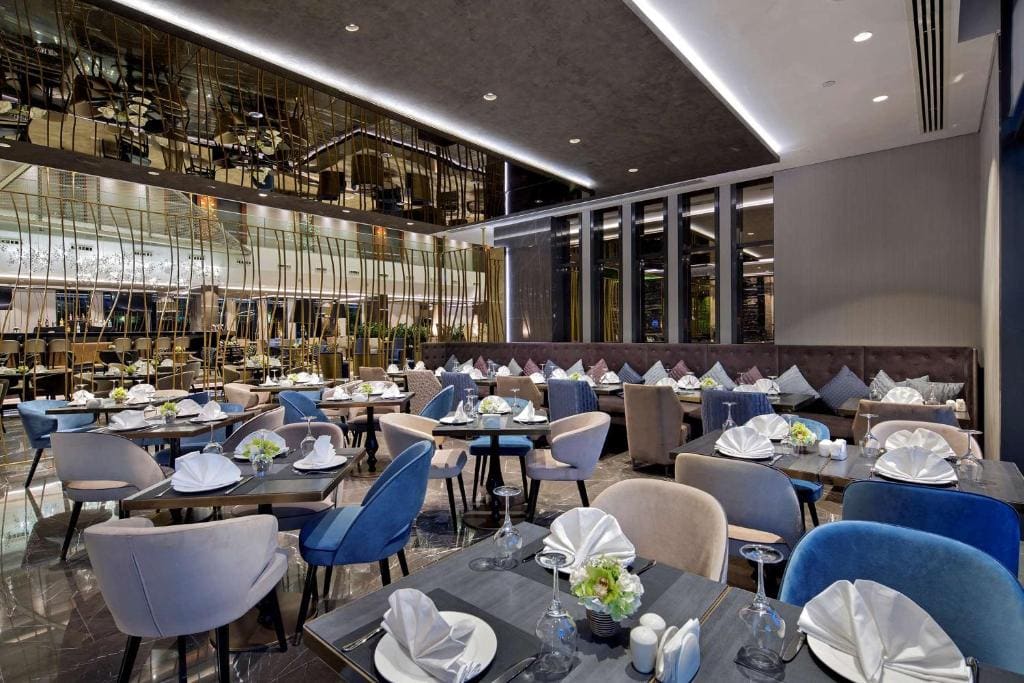 DoubleTree by Hilton Istanbul - Piyalepasa - View 4