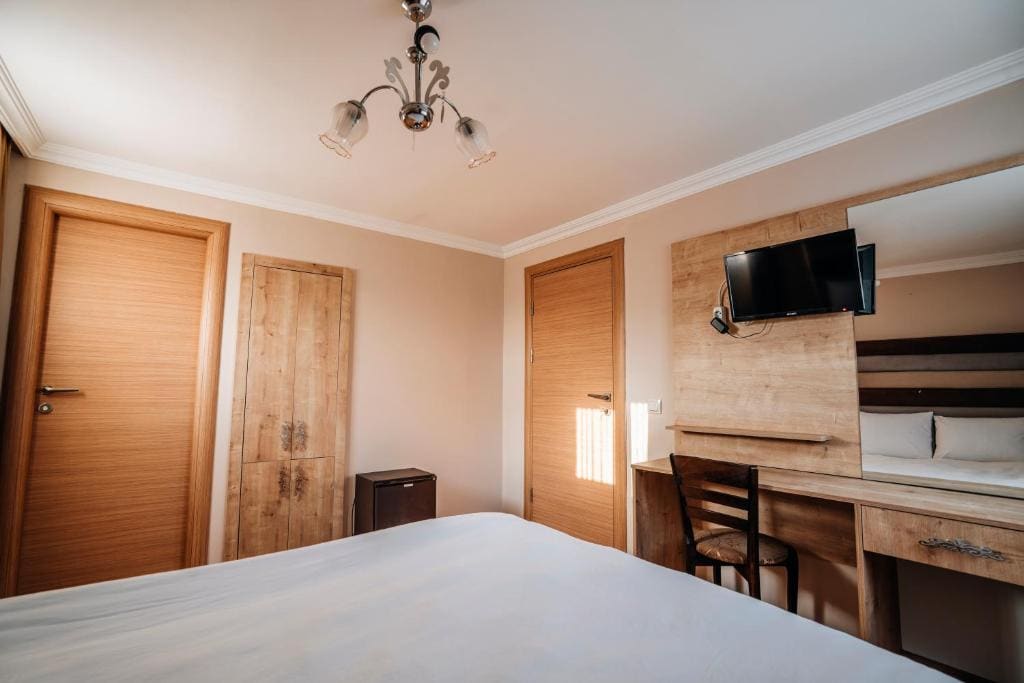 Gulliver Mansion Hotel - View 2