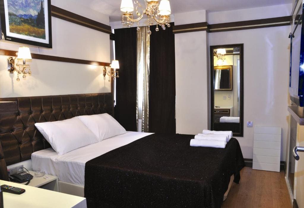 Gloria Tibi Hotel - View 2